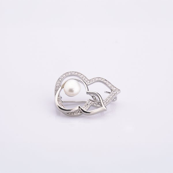 Overlapping brooch
